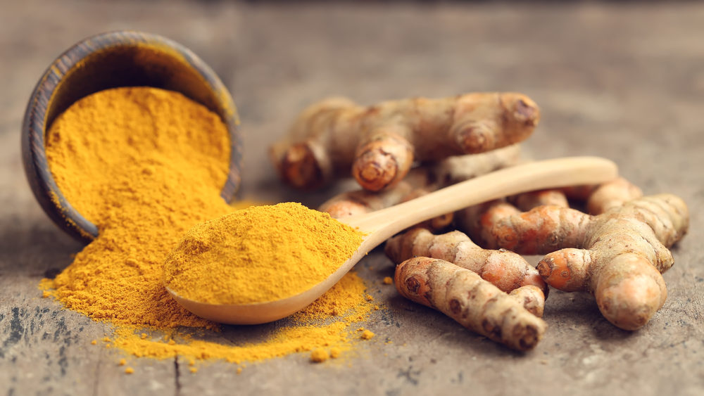 7 benefícios da cúrcuma